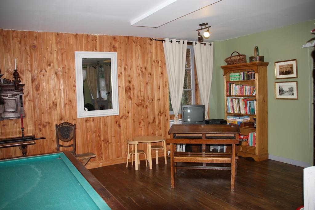 Moulin De La Beraudaie Bed & Breakfast Bohal Exterior photo